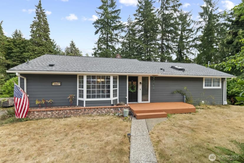 Property photo for 10827 Williams Way Sw, Lakewood