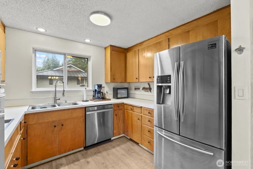 Property photo for 10827 Williams Way Sw, Lakewood photo 14