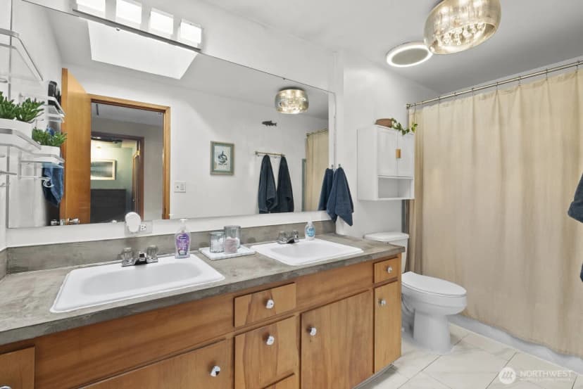 Property photo for 10827 Williams Way Sw, Lakewood photo 19