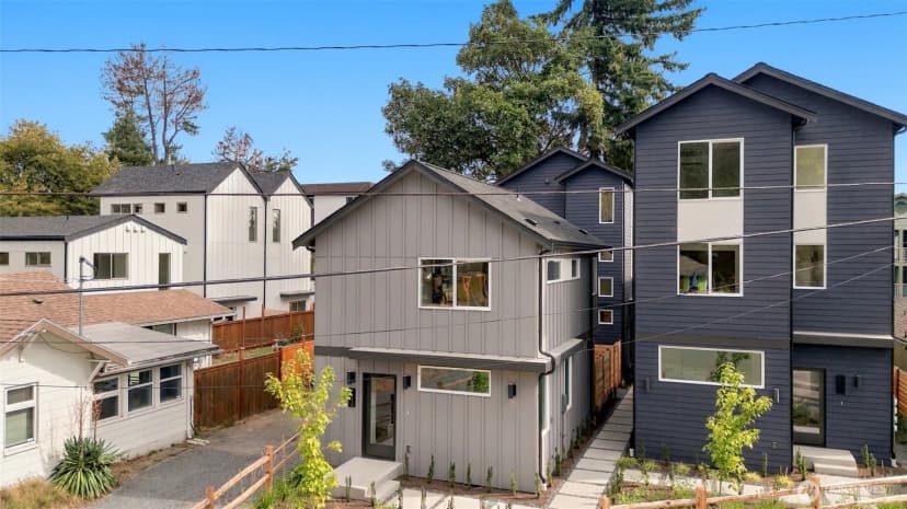 Property photo for 12038 Hiram Place Ne, Seattle photo 34