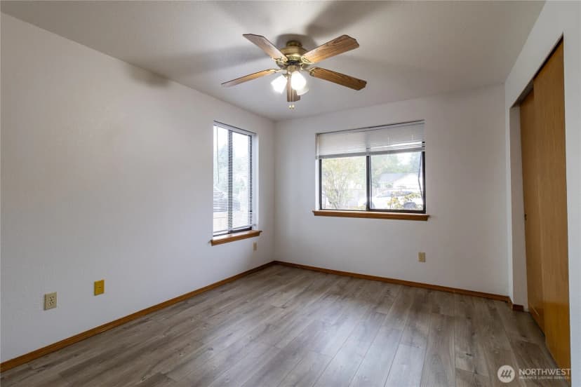 Property photo for 1902 74th Street Ct E, Tacoma photo 14