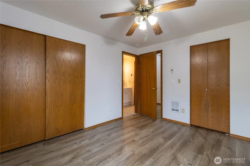 Property photo for 1902 74th Street Ct E, Tacoma photo 12