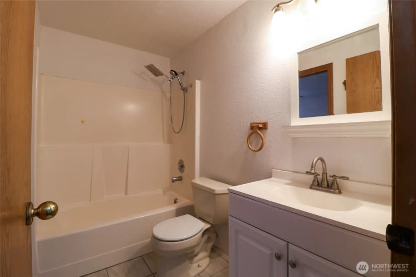 Property photo for 1902 74th Street Ct E, Tacoma photo 18