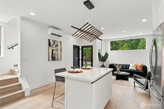 Property photo for 12032 Hiram Place Ne, Seattle photo 5