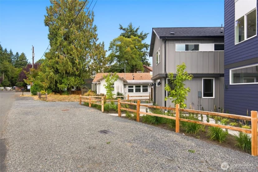 Property photo for 12032 Hiram Place Ne, Seattle photo 39