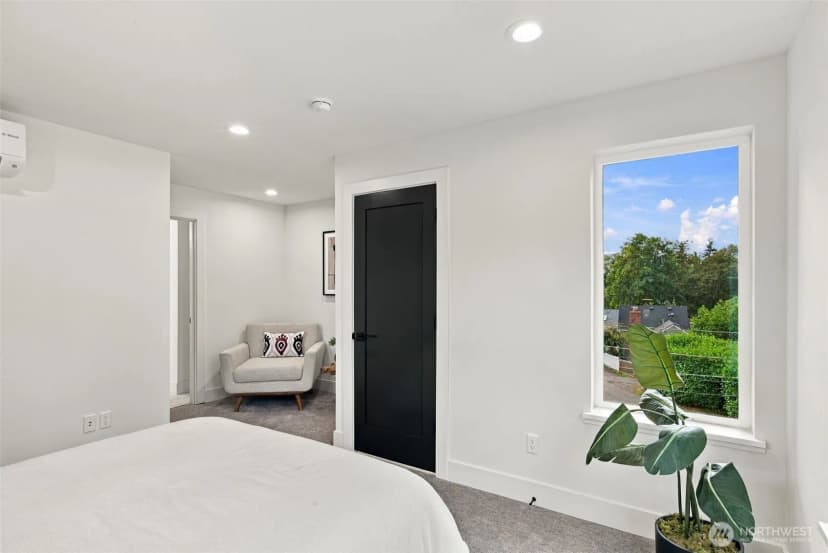 Property photo for 12032 Hiram Place Ne, Seattle photo 17