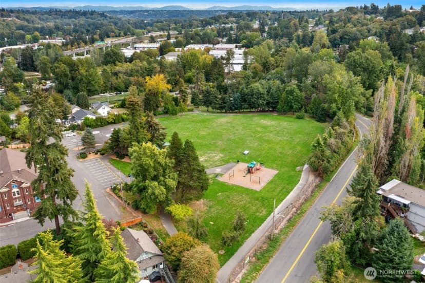 Property photo for 13018 41st Avenue S, Tukwila photo 19