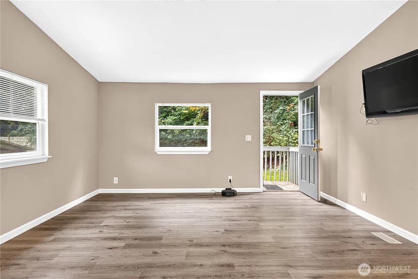 Property photo for 13001 E Loop View Drive, Granite Falls photo 16