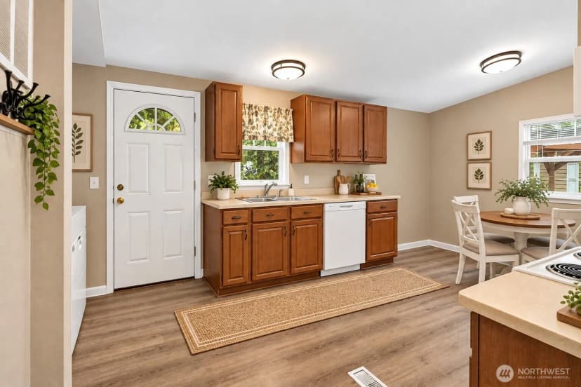 Property photo for 13001 E Loop View Drive, Granite Falls photo 20
