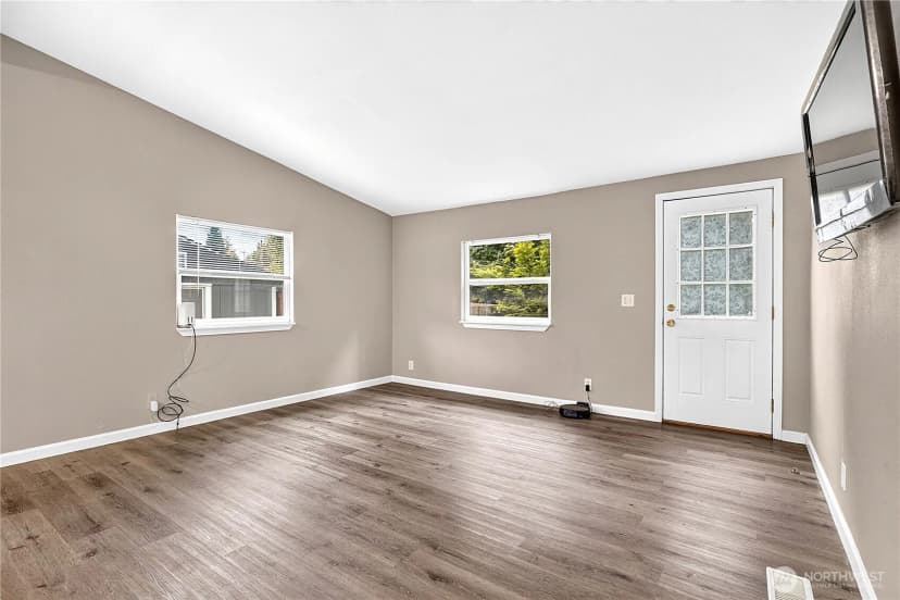 Property photo for 13001 E Loop View Drive, Granite Falls photo 19