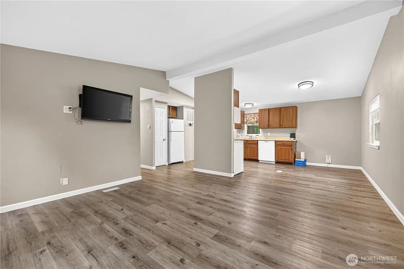 Property photo for 13001 E Loop View Drive, Granite Falls photo 17