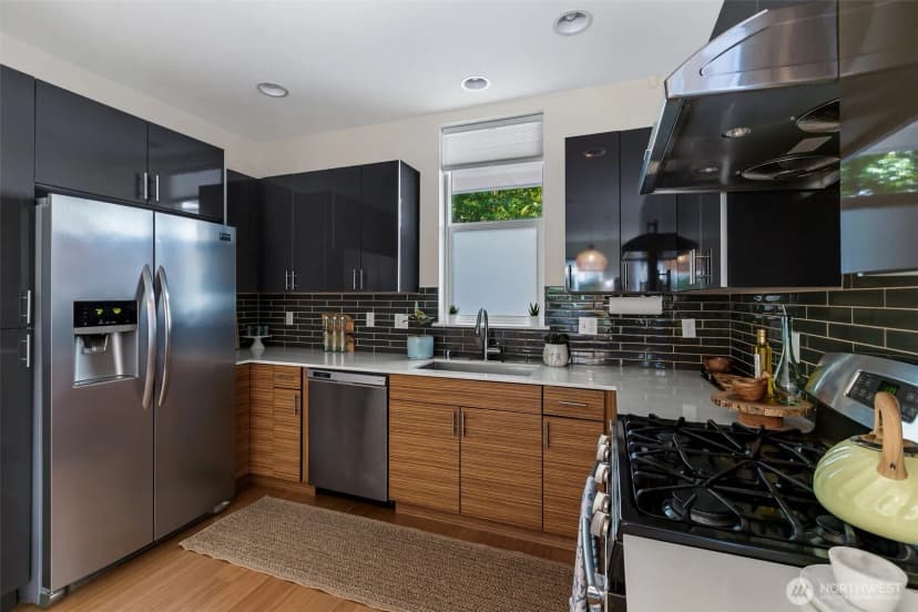 Property photo for 3421 Beacon Avenue S, Seattle photo 6