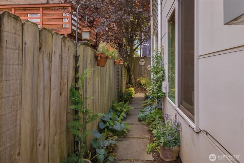 Property photo for 3421 Beacon Avenue S, Seattle photo 26