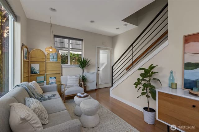Property photo for 3421 Beacon Avenue S, Seattle photo 2