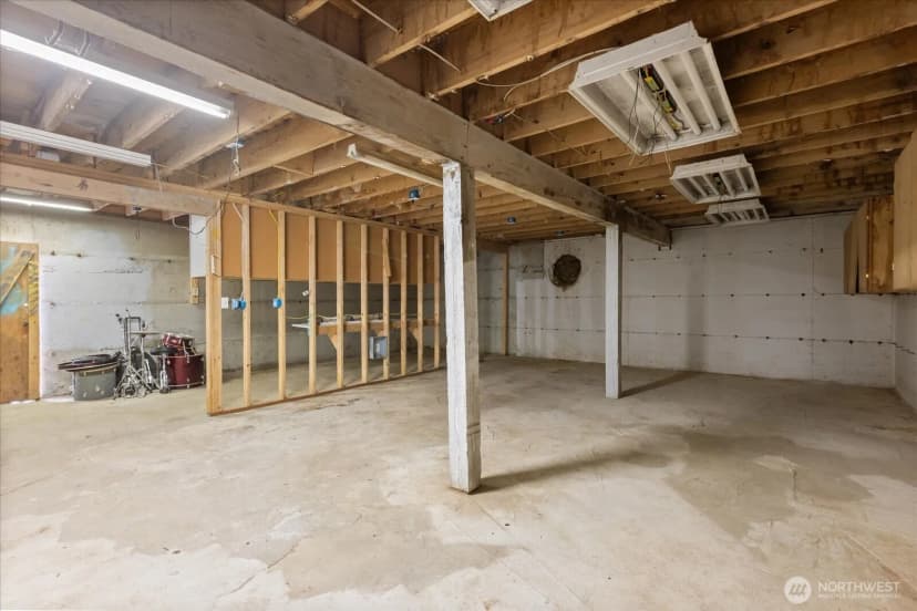 Property photo for 2404 Ravenna Street, Everett photo 26
