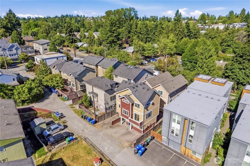 Property photo for 5013 40th Avenue Ne, Seattle photo 34