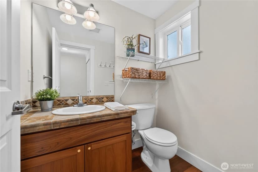 Property photo for 5013 40th Avenue Ne, Seattle photo 25