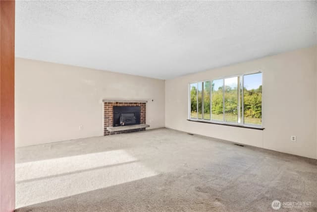 Property photo for 1807 9th Street Sw, Puyallup photo 4