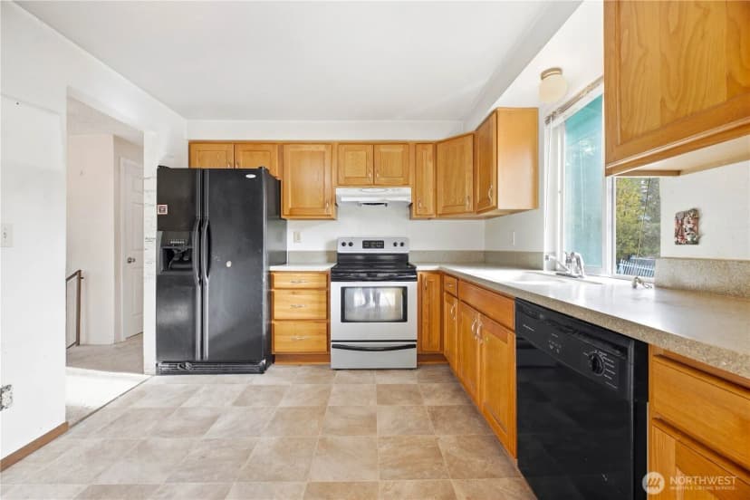 Property photo for 1807 9th Street Sw, Puyallup photo 9