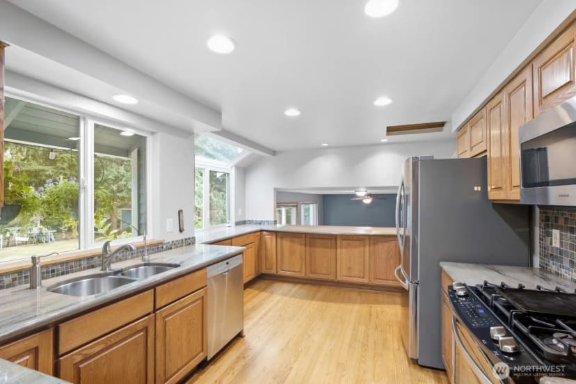 Property photo for 2608 184th Place Se, Bothell photo 6