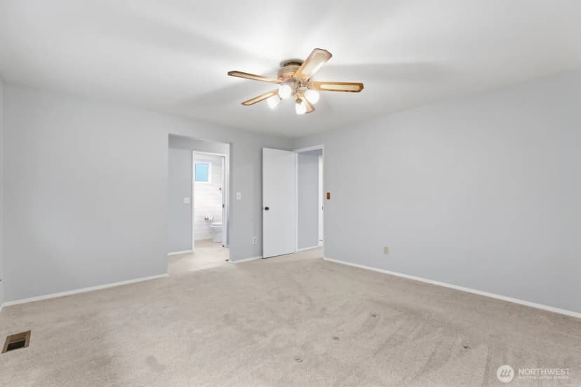 Property photo for 2608 184th Place Se, Bothell photo 11