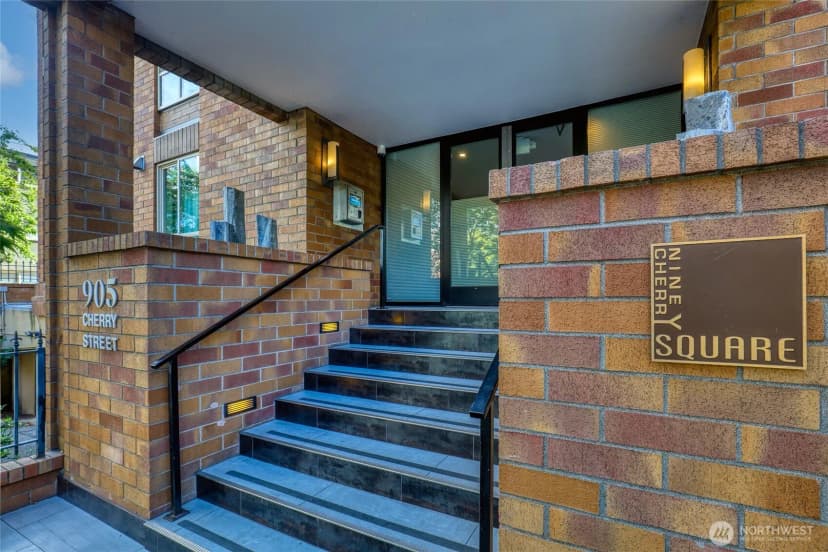 Property photo for 905 Cherry Street #102, Seattle photo 12