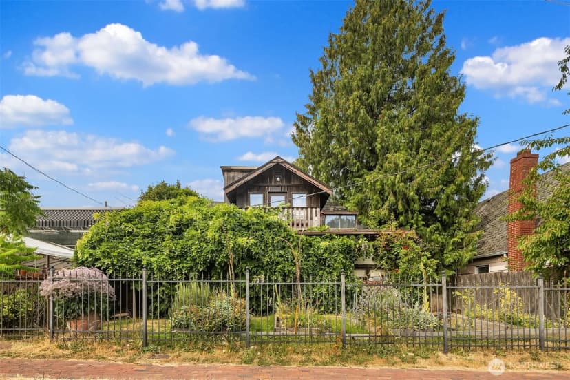 Property photo for 652 Nw 85th Street, Seattle
