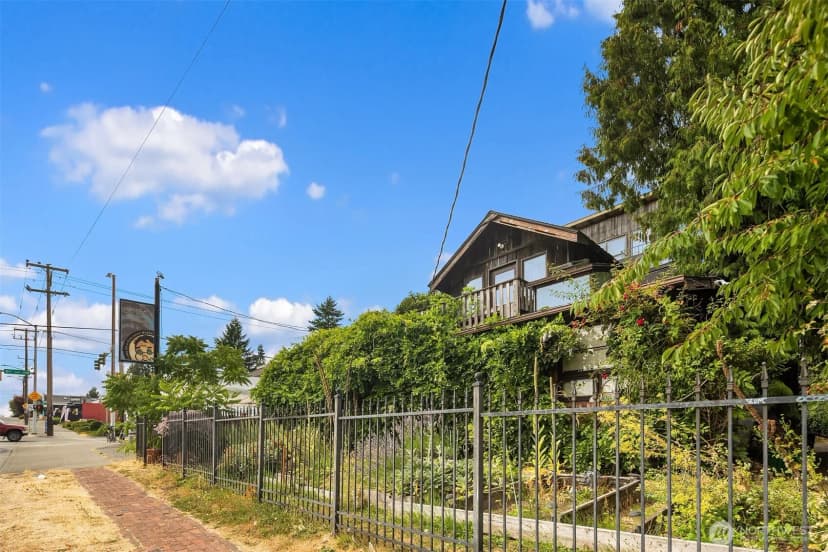 Property photo for 652 Nw 85th Street, Seattle photo 6