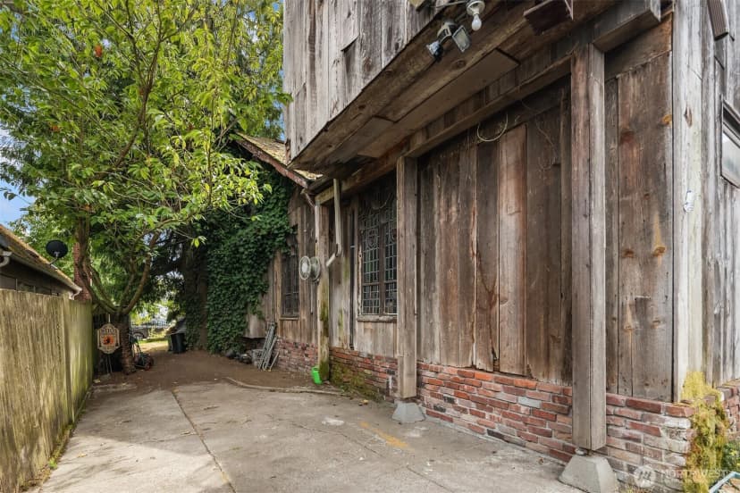 Property photo for 652 Nw 85th Street, Seattle photo 18