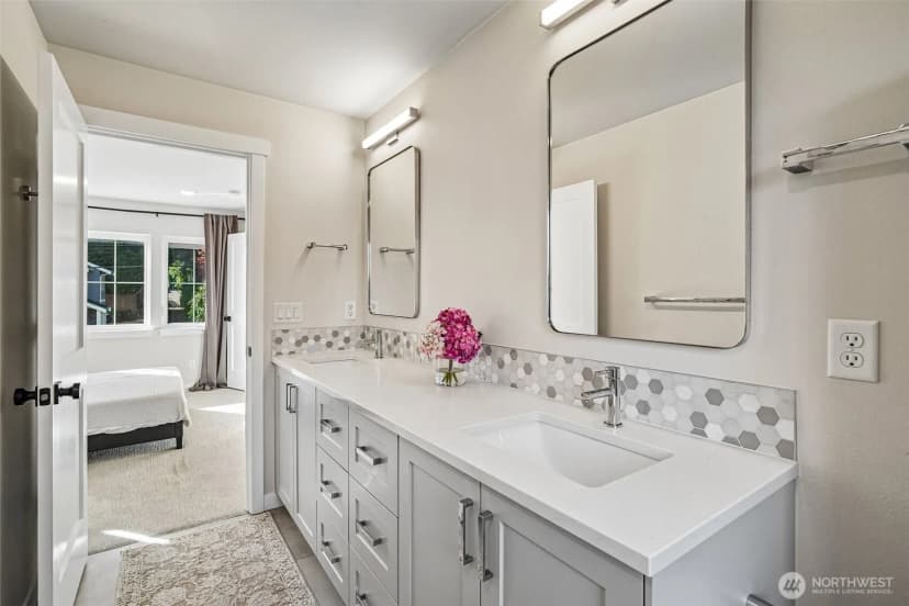 Property photo for 7000 32nd Avenue Nw #c, Seattle photo 13