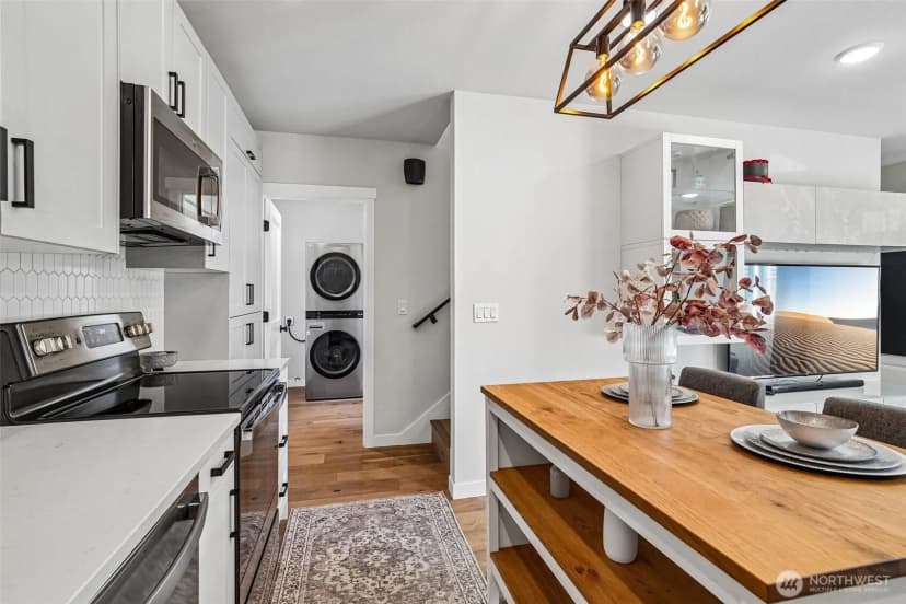 Property photo for 7000 32nd Avenue Nw #c, Seattle photo 8