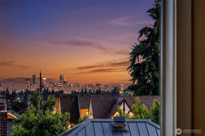 Property photo for 330 Ne Elk Place, Seattle photo 26