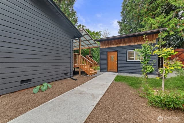 Property photo for 14415 105th Avenue Ne, Kirkland photo 2