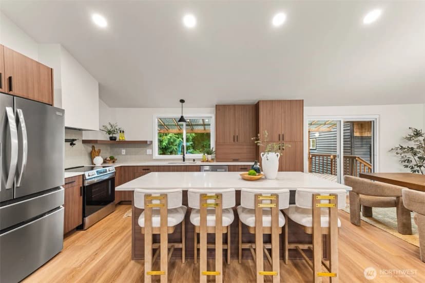 Property photo for 14415 105th Avenue Ne, Kirkland photo 6