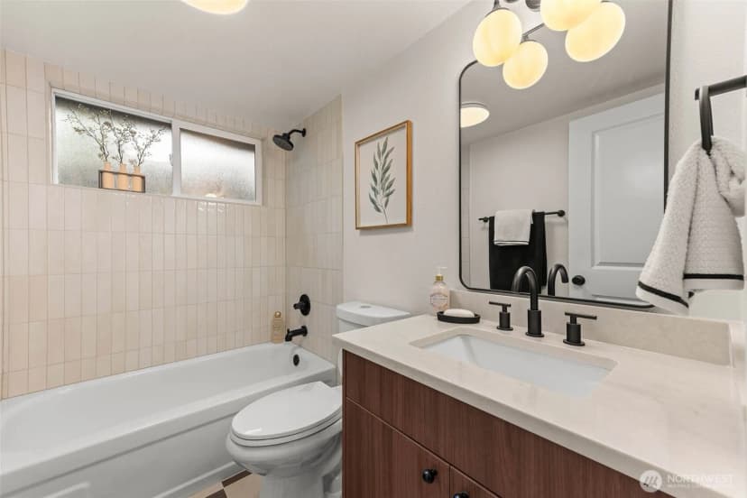 Property photo for 14415 105th Avenue Ne, Kirkland photo 16