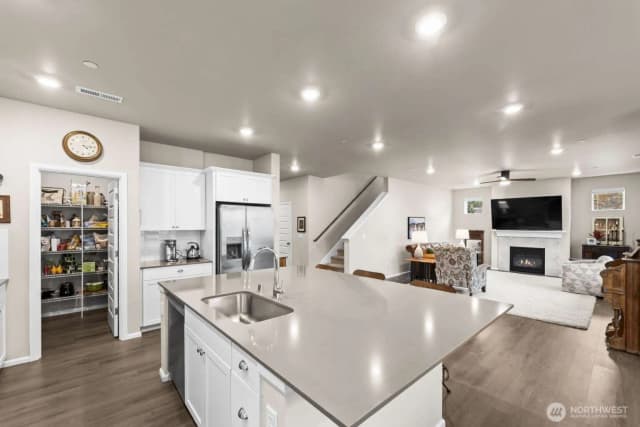Property photo for 1231 Baker Heights Loop, Bremerton photo 5
