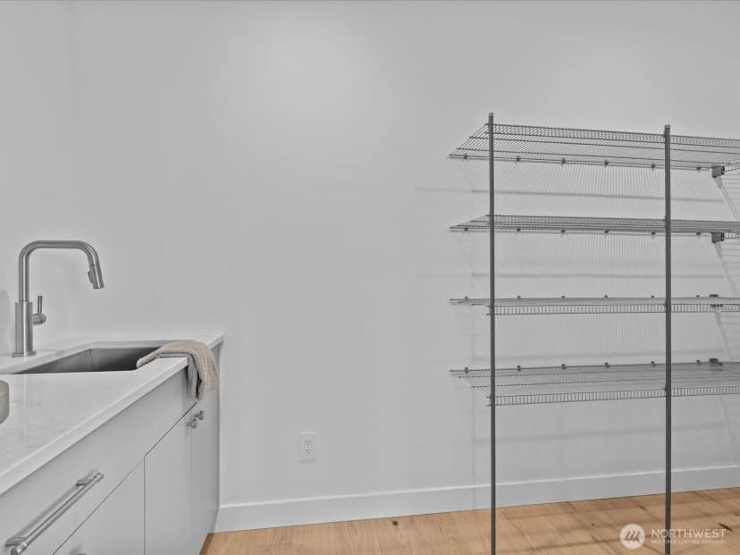 Property photo for 307 Nw 52nd Street, Seattle photo 22