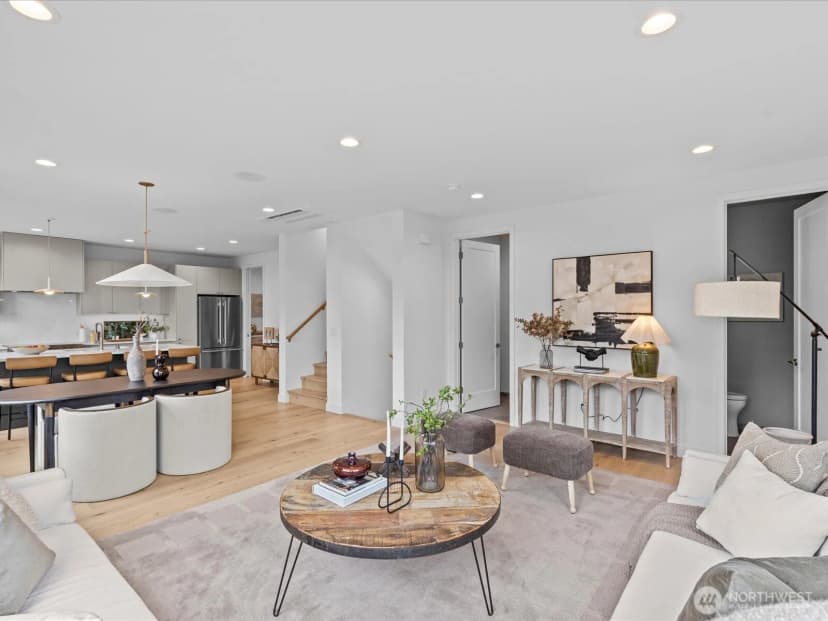 Property photo for 307 Nw 52nd Street, Seattle photo 11