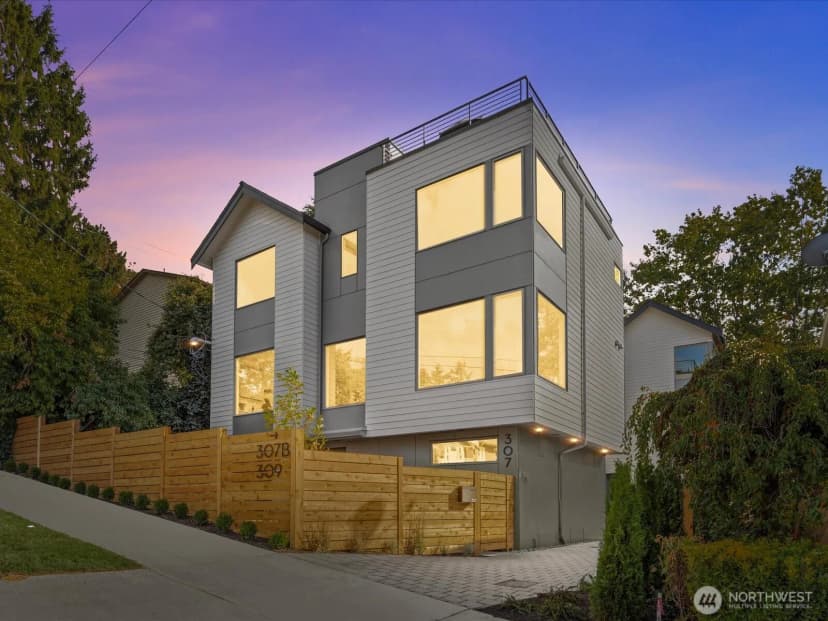 Property photo for 307 Nw 52nd Street, Seattle