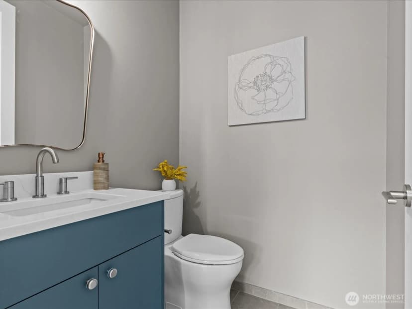 Property photo for 307 Nw 52nd Street, Seattle photo 16