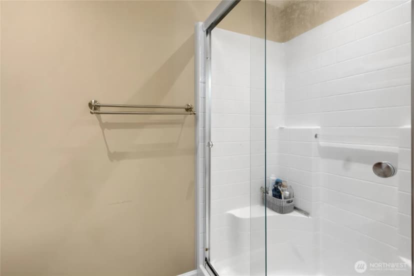 Property photo for 20801 Bonanza Drive E, Bonney Lake photo 15