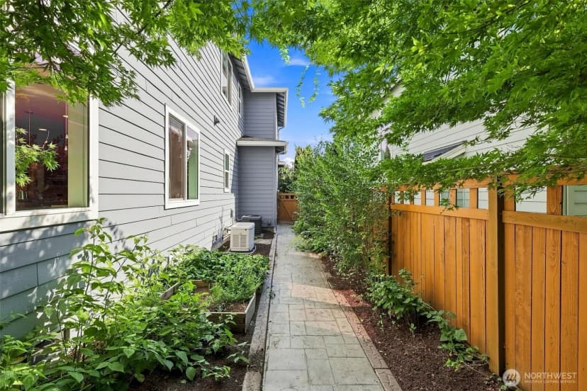 Property photo for 10036 Ne 151st Drive, Bothell photo 36