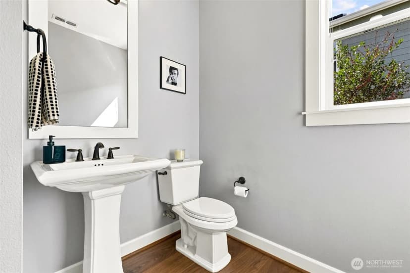 Property photo for 10036 Ne 151st Drive, Bothell photo 14