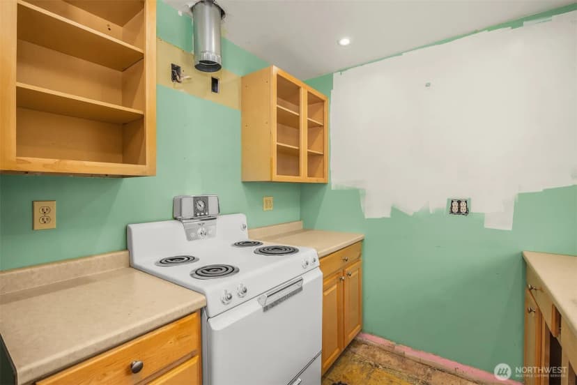 Property photo for 15329 Stone Avenue N, Shoreline photo 18