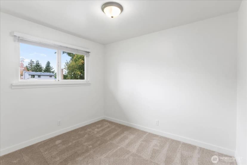 Property photo for 619 93rd Street Sw, Everett photo 19