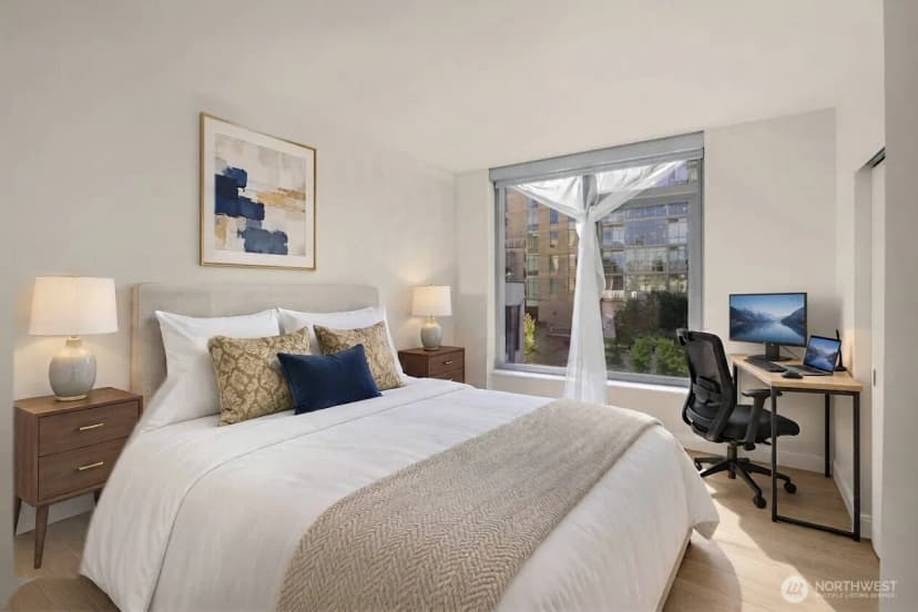 Property photo for 800 Columbia St #808, Seattle photo 8