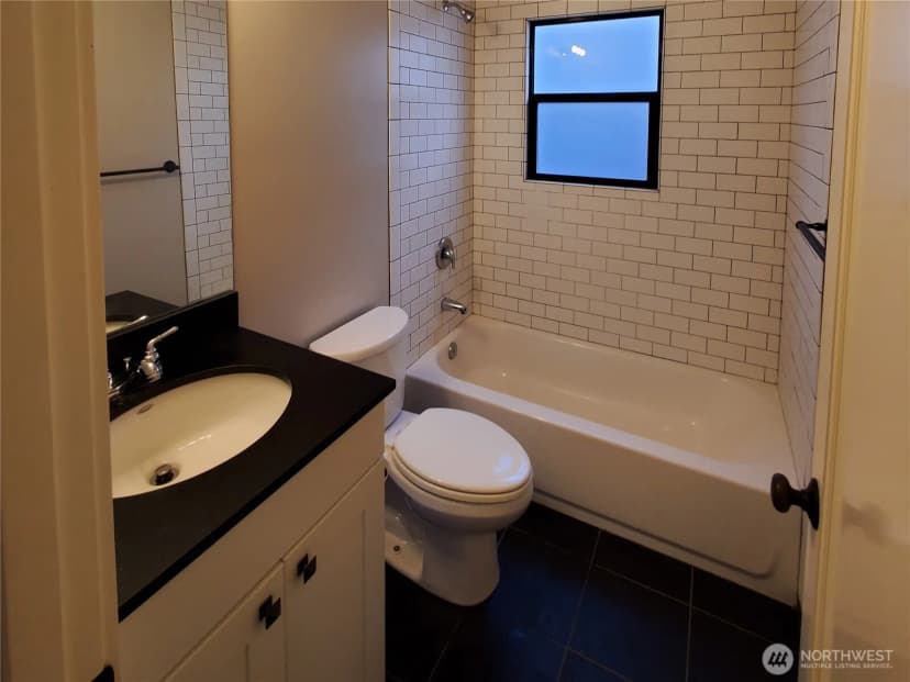 Property photo for 109 115 30th Avenue, Seattle photo 19