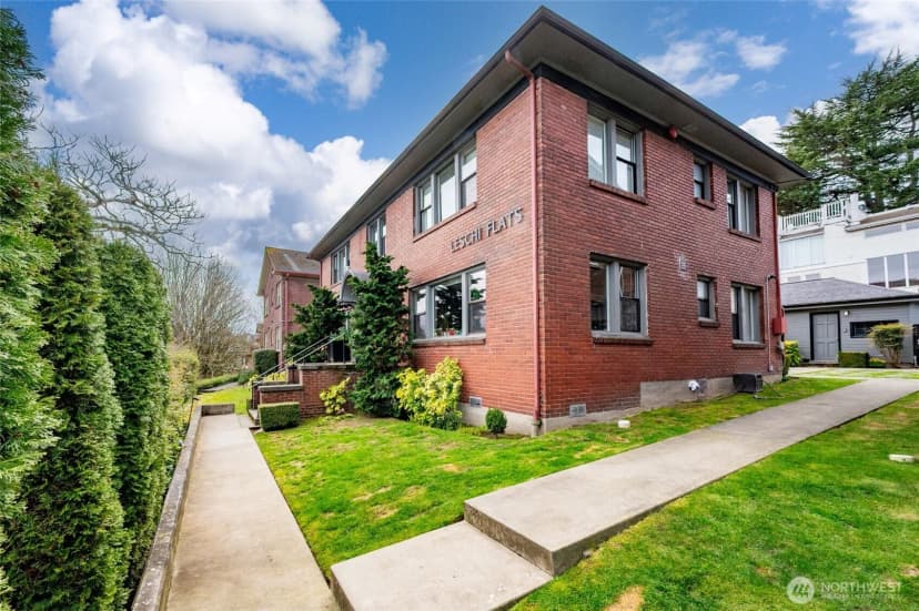 Property photo for 109 115 30th Avenue, Seattle photo 7