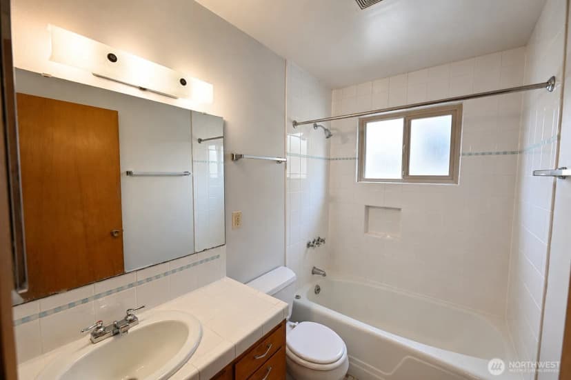 Property photo for 6530 24th Avenue Nw, Seattle photo 13