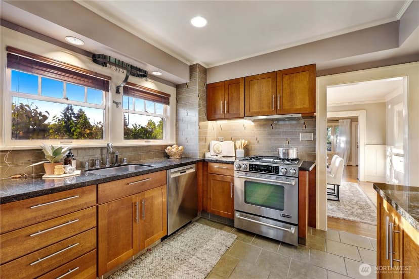 Property photo for 3780 Sw Grayson Street, Seattle photo 21